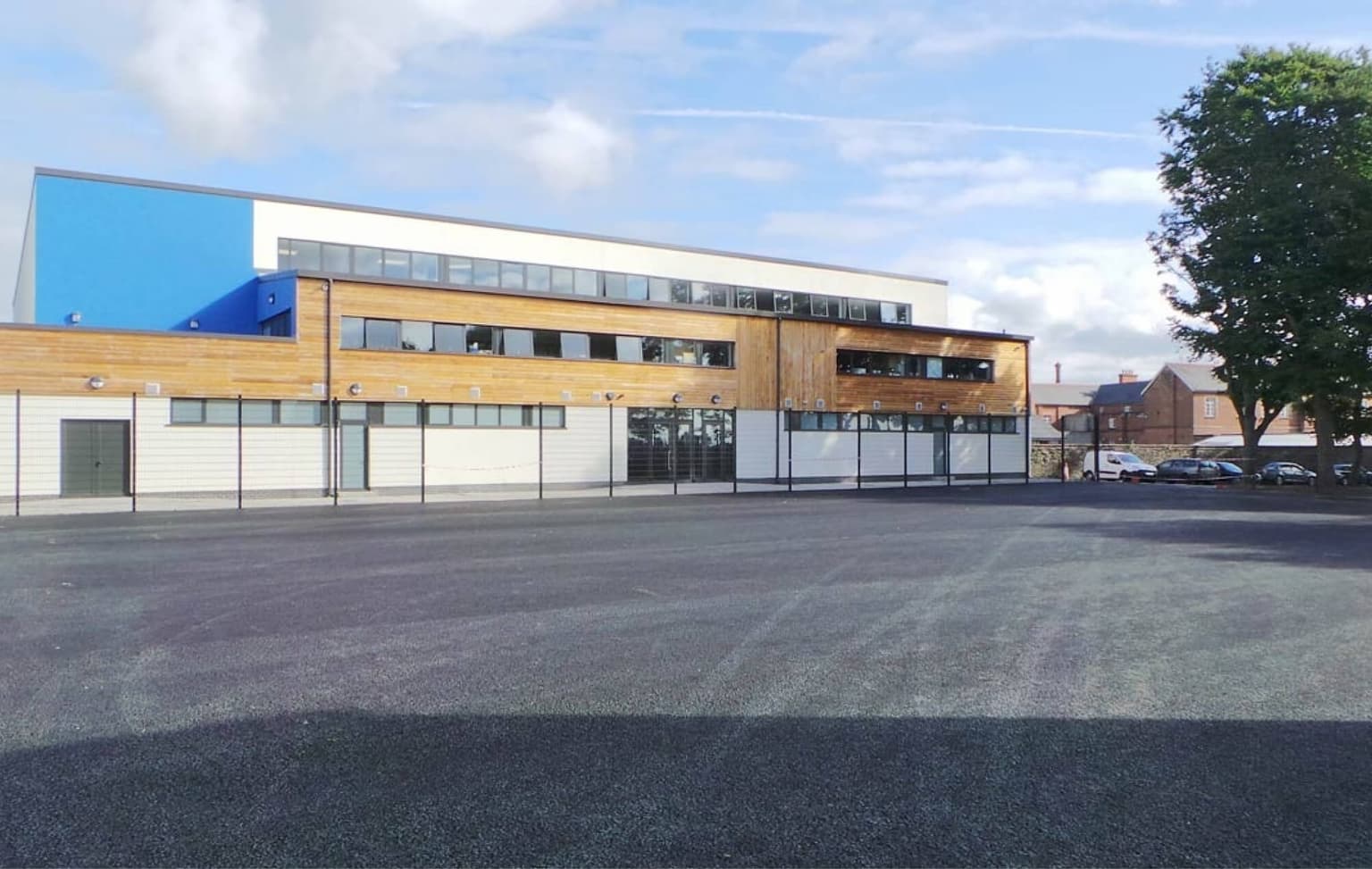 bg image https://cebytb37gqewrsv4.public.blob.vercel-storage.com/Ireland-Exhanges-05-zdSB75VvSrqK1eyN5PkJu8CPFYle1b.jpg