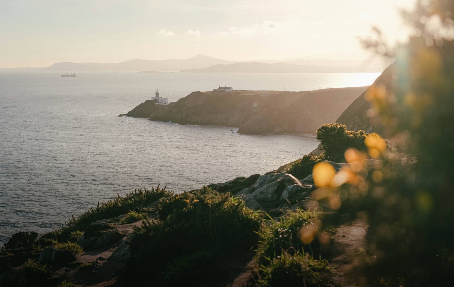 bg image https://cebytb37gqewrsv4.public.blob.vercel-storage.com/Ireland-exchange-dublin-header-1ZO4IJxZEJ3kWCOuQiREbs3bWHDaUa.jpg