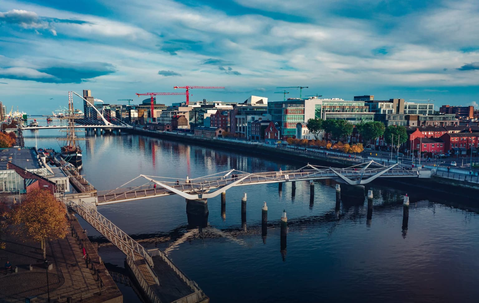 bg image https://cebytb37gqewrsv4.public.blob.vercel-storage.com/Ireland-exchange-dublin-header-3-Vgoe4nHcp3RvPFOI6PQvjXr2yg2WLb.jpg