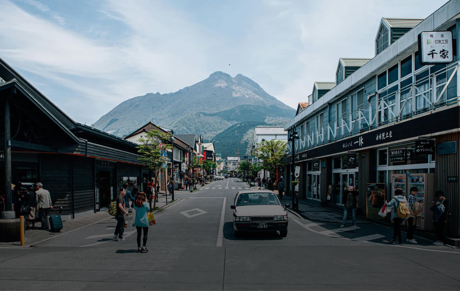 bg image https://cebytb37gqewrsv4.public.blob.vercel-storage.com/Japan%20web%20design%20-%20Program%20Header-uOR7prkZ3mVBLe09sdNpHbG1NxYrhP.jpg