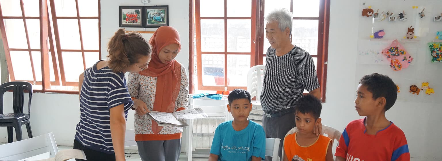 bg image https://cebytb37gqewrsv4.public.blob.vercel-storage.com/bali-volunteer-indonesia-19321-cnETk5tY36sOHBeELOtTKvivO3qgPQ.jpg