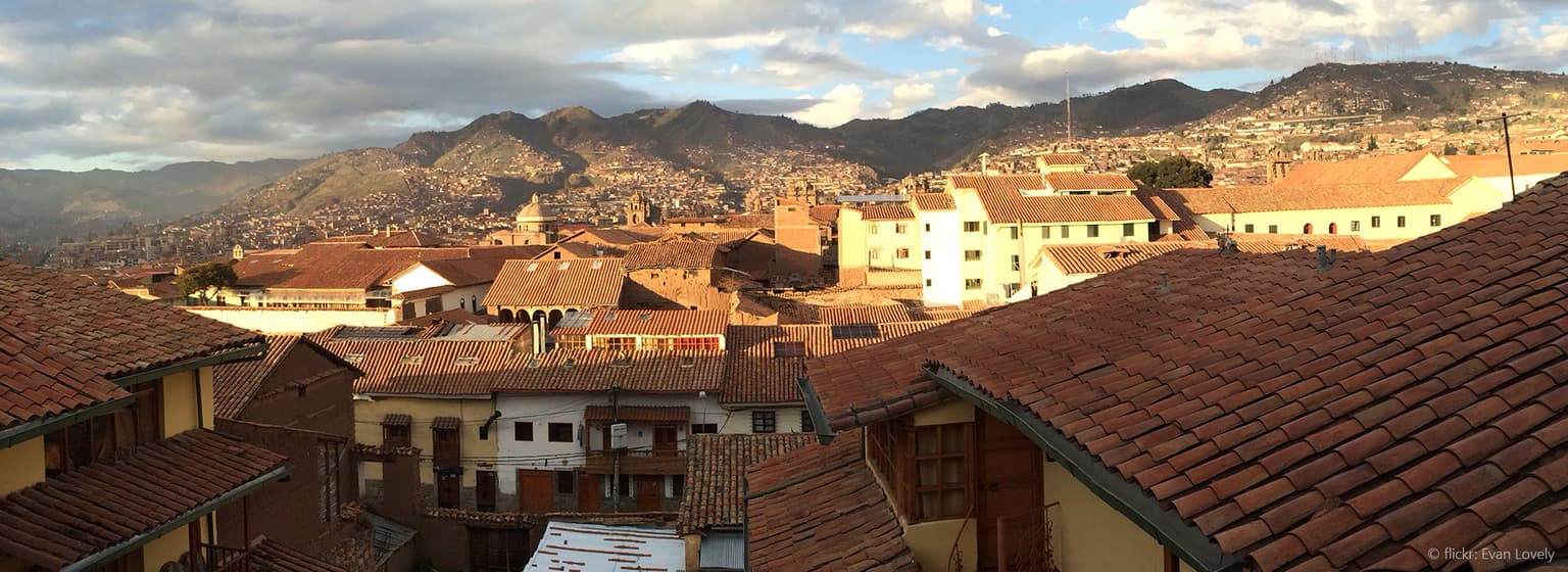 bg image https://cebytb37gqewrsv4.public.blob.vercel-storage.com/cusco-internship-peru-7413-GUdXY9FZECqtNuntF1CJhpdjnRO97T.jpg