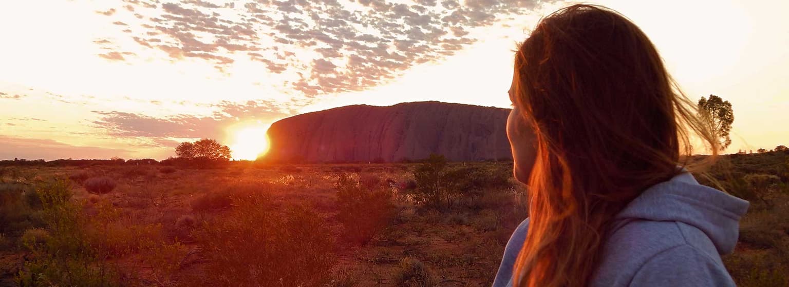 bg image https://cebytb37gqewrsv4.public.blob.vercel-storage.com/sydney-adventure-travel-australia-17980-AyyIWQv9TZaq9HmlMJbM1P3n6YZSsQ.jpg