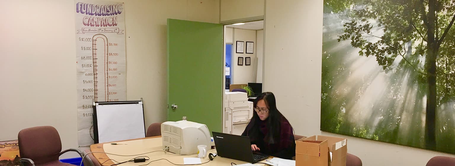 bg image https://cebytb37gqewrsv4.public.blob.vercel-storage.com/vancouver-volunteer-canada-17030-NdAaIm24cLfZ9UjRWjMwfotvfHDDMr.jpg